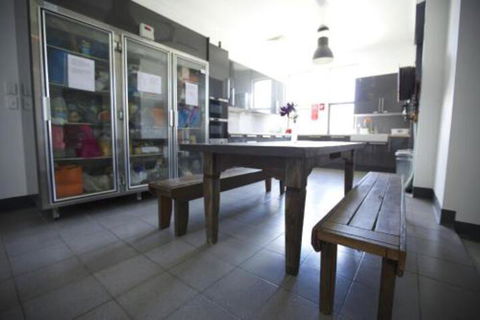 EBS Sydney Hostel - Goulburn Accommodation 5