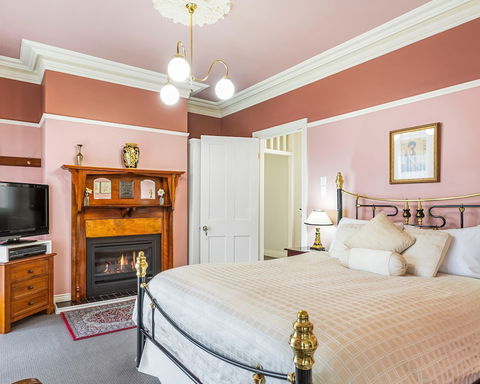 Bethany Manor Bed & Breakfast - Goulburn Accommodation 5
