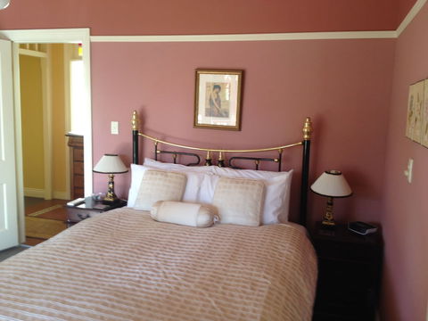 Bethany Manor Bed & Breakfast - Goulburn Accommodation 6
