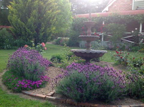 A Country Barn Retreat - Goulburn Accommodation 6
