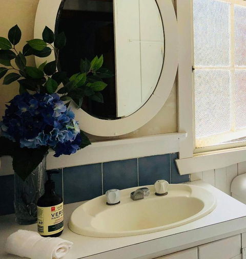 A Country Barn Retreat - Goulburn Accommodation 2