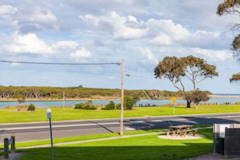 Anglesea River Apartments - Goulburn Accommodation 0