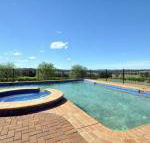 Beggars Bridge Vineyard Homestead w / pool  wifi  tennis  vineyard - Goulburn Accommodation