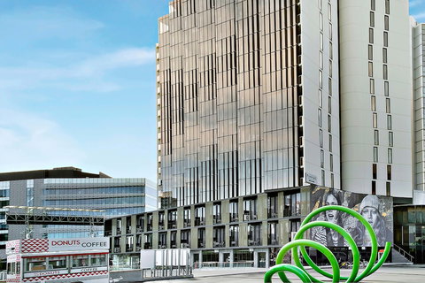 Peppers Docklands - Goulburn Accommodation 3