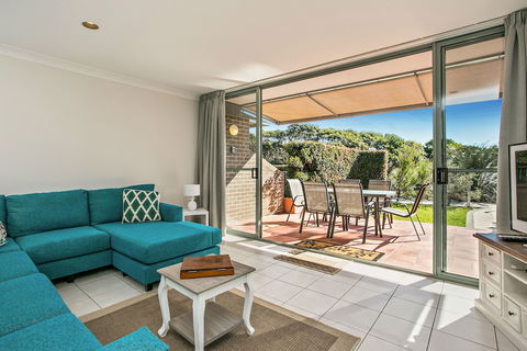A Perfect Stay - 2 James Cook Apartments - Goulburn Accommodation 4