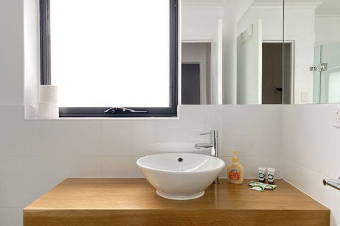 Atlantic West Beach Apartments - Goulburn Accommodation 3