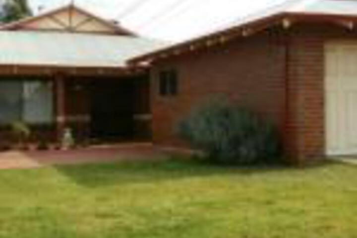 Applecross WA Goulburn Accommodation