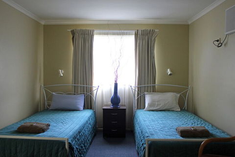 Australian Motor Homes Tourist Park - Goulburn Accommodation 4