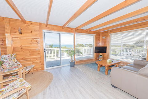Acacia Cottage - Goulburn Accommodation 2