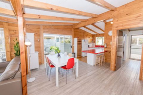 Acacia Cottage - Goulburn Accommodation 0