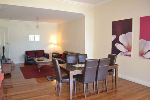 A Secret Garden - Goulburn Accommodation 6
