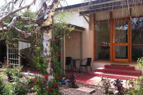 A Secret Garden - Goulburn Accommodation 0