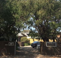Springtide Studio Apartments - Goulburn Accommodation