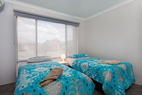 Rainbow Dream House PERTH Holiday Home - Goulburn Accommodation 3