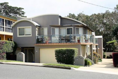 Seafaring At Fingal Bay - Goulburn Accommodation 0