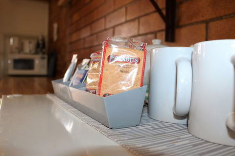 Avocado Motor Inn - Goulburn Accommodation 3