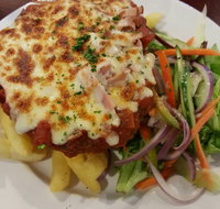 Leggies moe hotel - Goulburn Accommodation