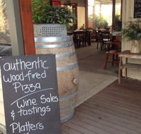 Whispering hills vineyard - Goulburn Accommodation