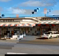 Cumberland Hotel - Goulburn Accommodation