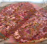 Julio's Pizza - Goulburn Accommodation