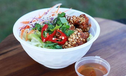 Downtown Bar & Grill - Goulburn Accommodation 9