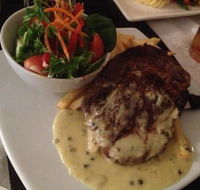 Bowning Hotel Dining Room - Goulburn Accommodation