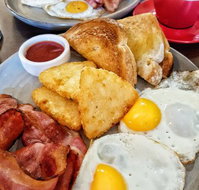 Caph's Restaurant  Cafe Bar - Goulburn Accommodation