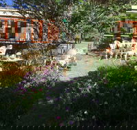 Hill End Estate - Goulburn Accommodation