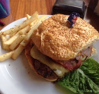 Chacho's - Goulburn Accommodation