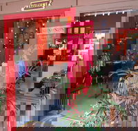 In 2 Thai - Goulburn Accommodation