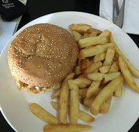 Neptune Food  Wine - Goulburn Accommodation