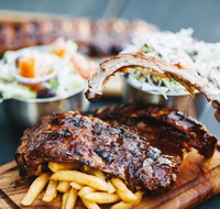 Ribs and Burgers - Goulburn Accommodation