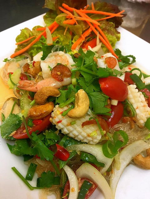 S & T Thai Gourmet Cafe - Goulburn Accommodation 0