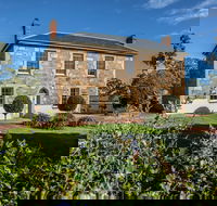 Penny's Hill Cellar Door - Goulburn Accommodation