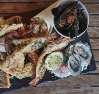 The Lucky Shag Waterfront Bar - Goulburn Accommodation