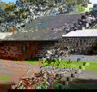 Jenke Vineyards - Goulburn Accommodation