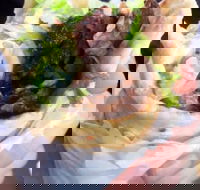 Gills  Grills - Goulburn Accommodation