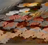 Hook  Cook Fish Bar - Goulburn Accommodation