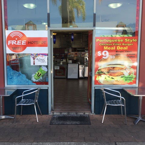 Xeel Roll - Goulburn Accommodation 0