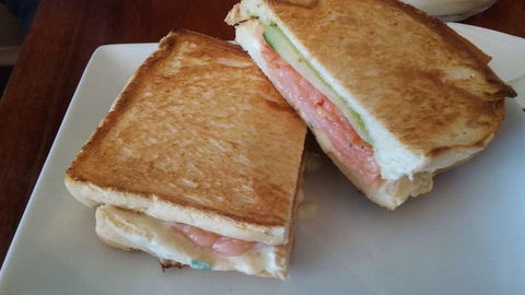 A Delicious Afare - Goulburn Accommodation 0