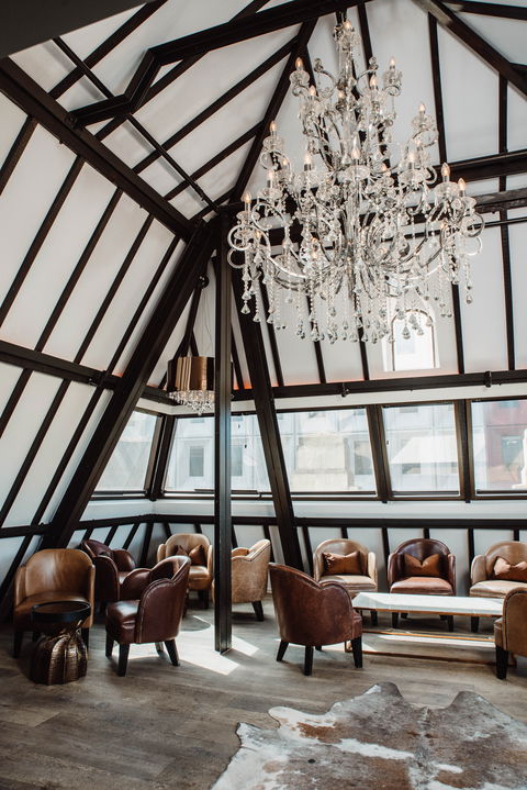 HENNESSY Rooftop Bar - Goulburn Accommodation 0