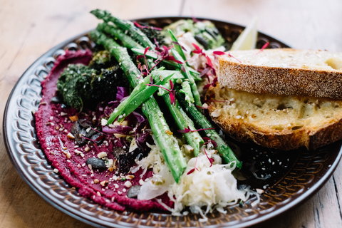 Udder & Hoe - Goulburn Accommodation 1