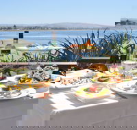 Eat at Whalers - Goulburn Accommodation