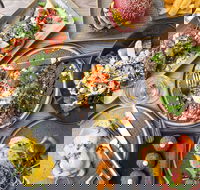 The Stonez Restaurant - Goulburn Accommodation