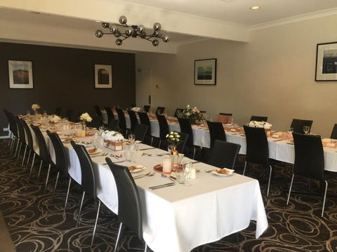 Ewe 'n Me Restaurant - Goulburn Accommodation 0