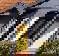 La Grillade - Goulburn Accommodation