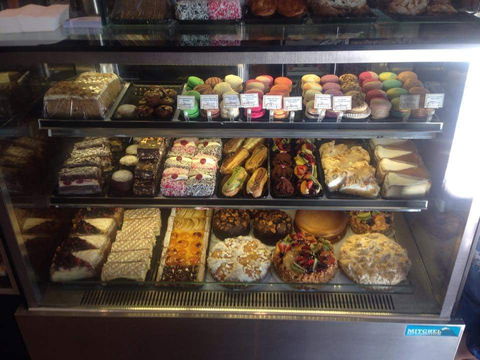Euro Lounge Patisserie - Goulburn Accommodation 0