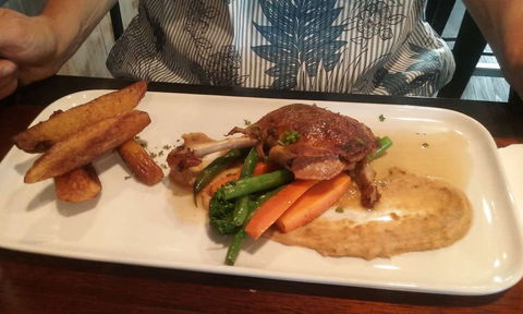 Evies Disco Diner - Goulburn Accommodation 0