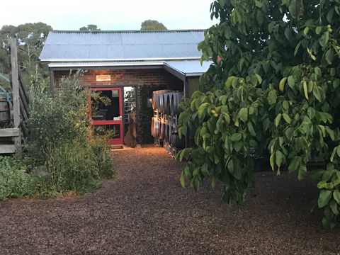 Word Of Mouth Wines - Goulburn Accommodation 2