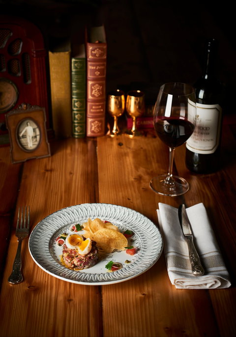 Mayfair Lane Pub And Dining Room - Goulburn Accommodation 2